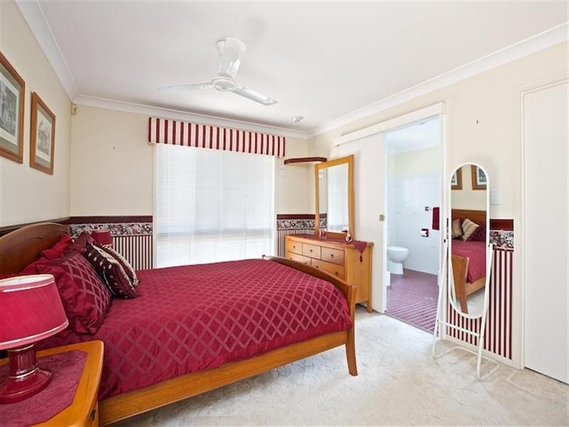 90 Dorsal Drive, Birkdale QLD 4159
