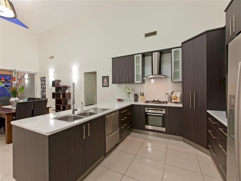 8 Gunadoo Street, Thornlands QLD 4164