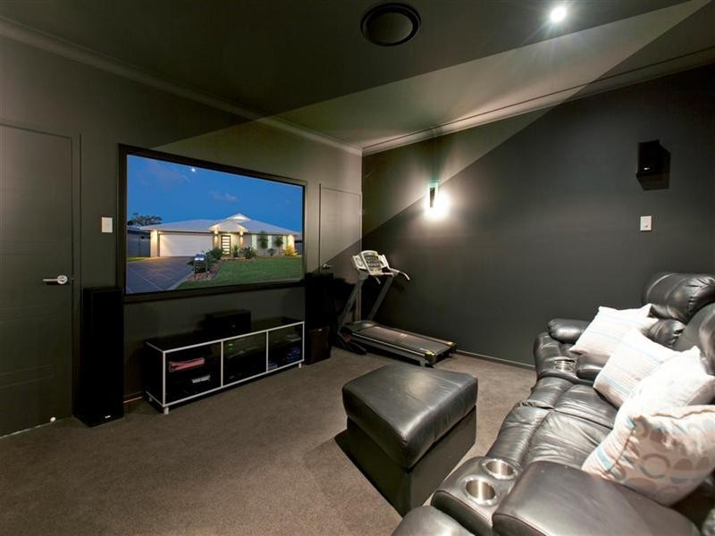 8 Gunadoo Street, Thornlands QLD 4164