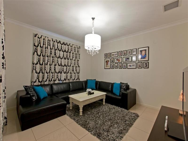 8 Gunadoo Street, Thornlands QLD 4164