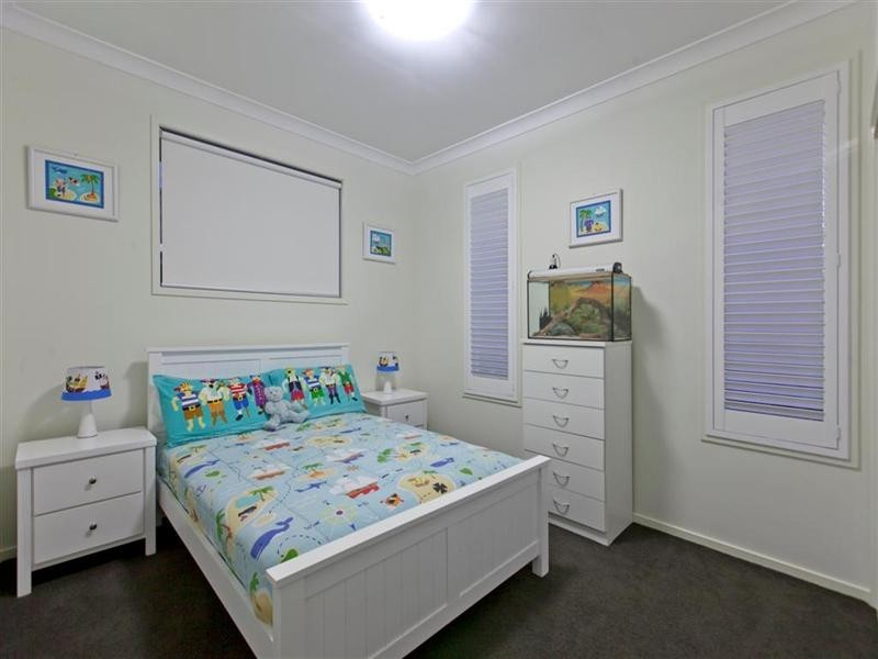 8 Gunadoo Street, Thornlands QLD 4164