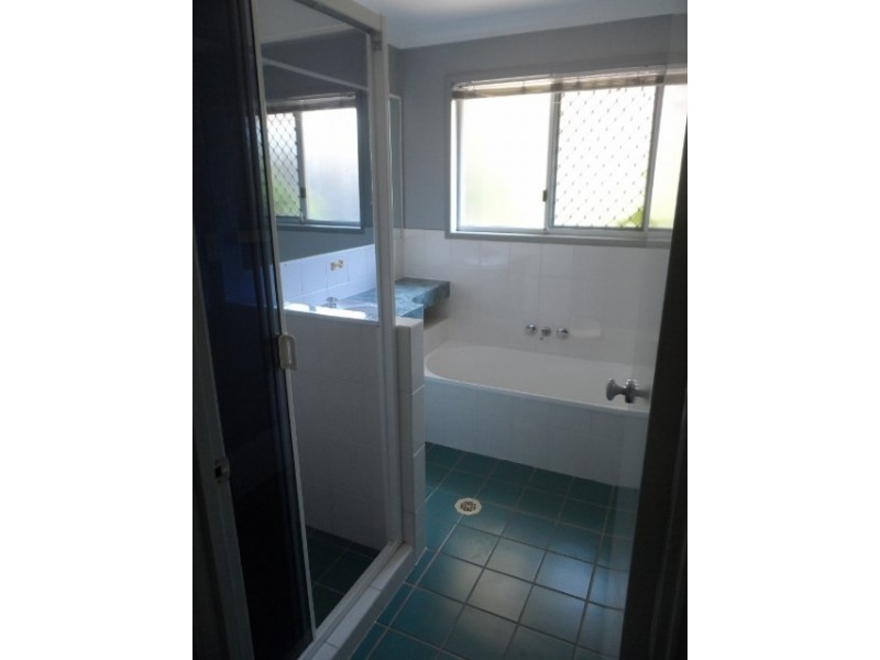 10 LAPIDUS Street, Birkdale QLD 4159