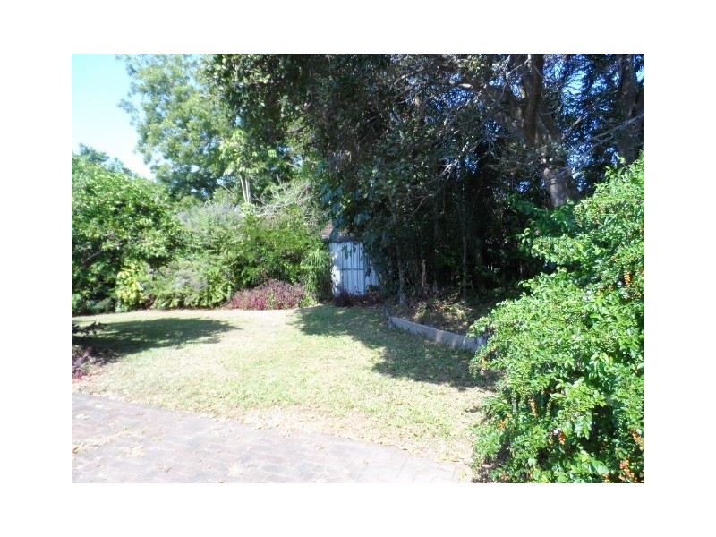 10 LAPIDUS Street, Birkdale QLD 4159