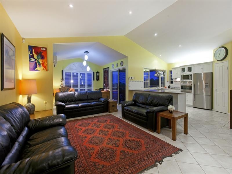 10 Sunray Place, Birkdale QLD 4159