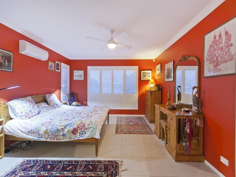 10 Sunray Place, Birkdale QLD 4159