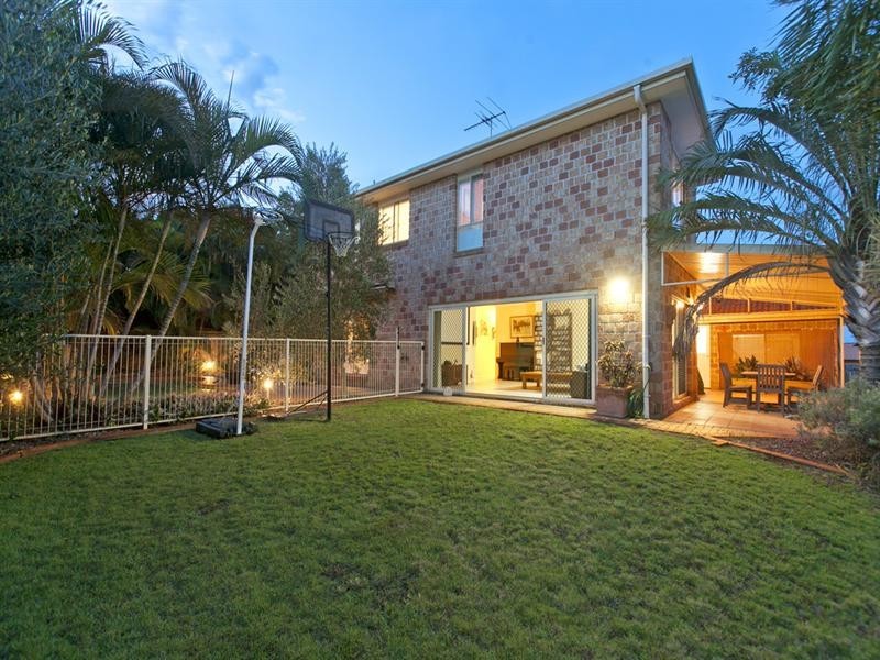 10 Sunray Place, Birkdale QLD 4159