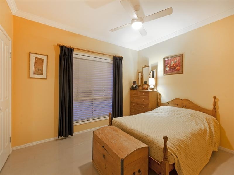 10 Sunray Place, Birkdale QLD 4159