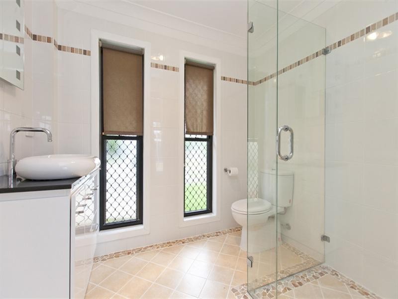 101 VALANTINE Road, Birkdale QLD 4159