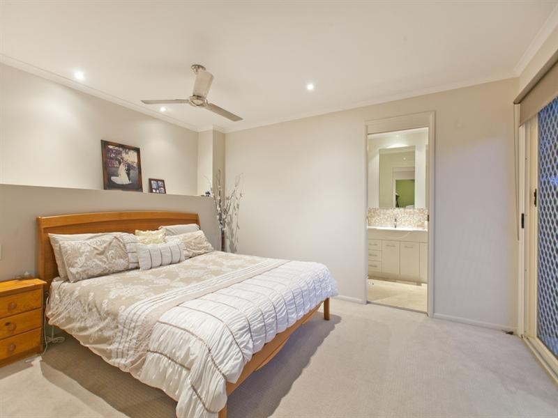 20 Mooroondu Road, Thorneside QLD 4158