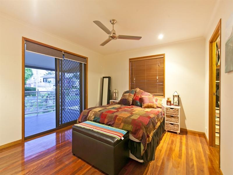 20 Mooroondu Road, Thorneside QLD 4158