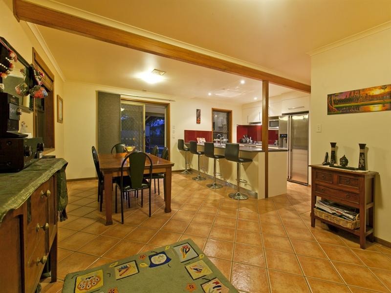 20 Mooroondu Road, Thorneside QLD 4158