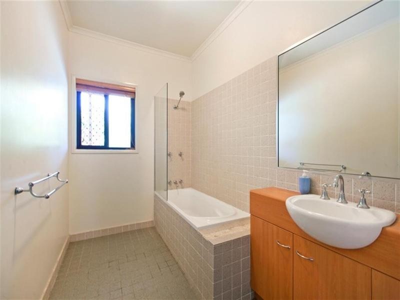 7 RUTH Street, Birkdale QLD 4159