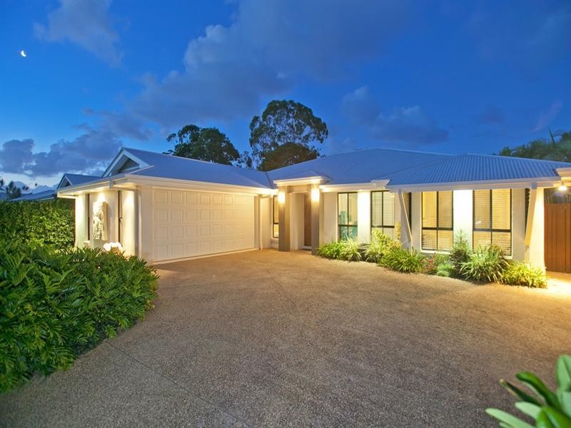13 Cedarview Place, Wellington Point QLD 4160