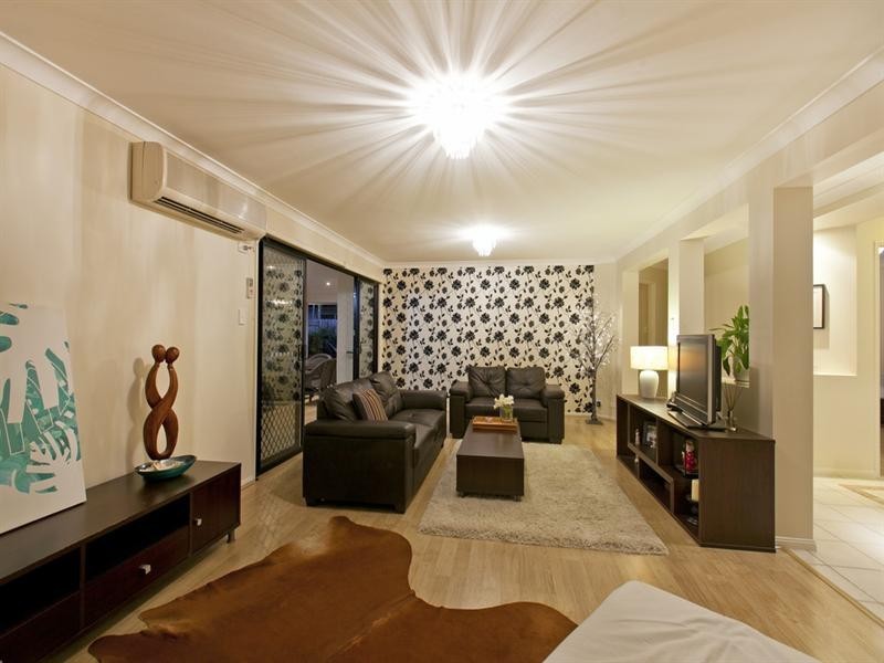 13 Cedarview Place, Wellington Point QLD 4160