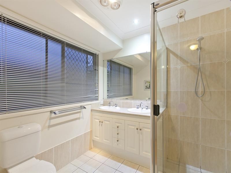 13 Cedarview Place, Wellington Point QLD 4160