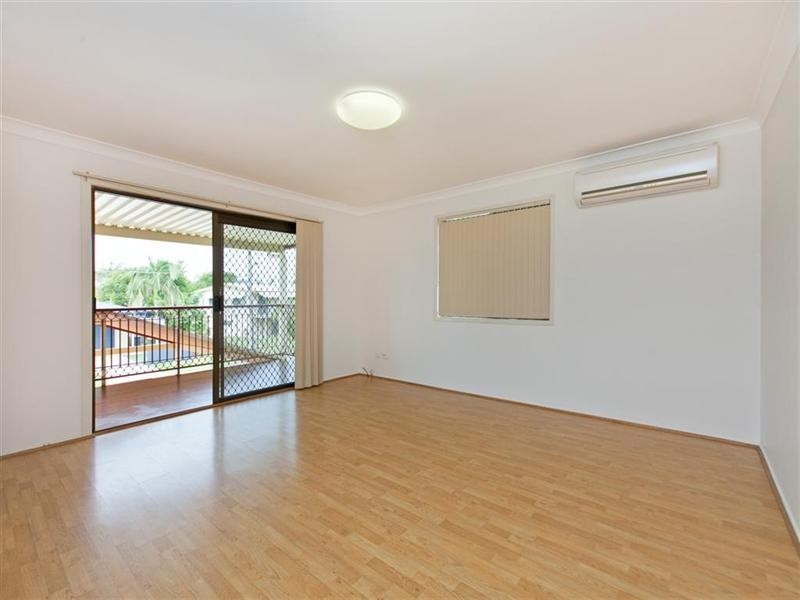 8 Price Avenue, Birkdale QLD 4159