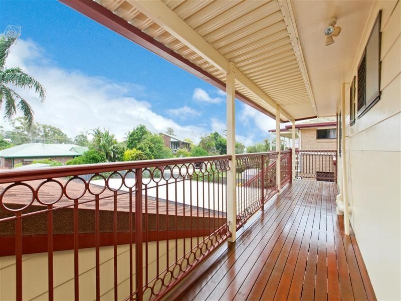 8 Price Avenue, Birkdale QLD 4159