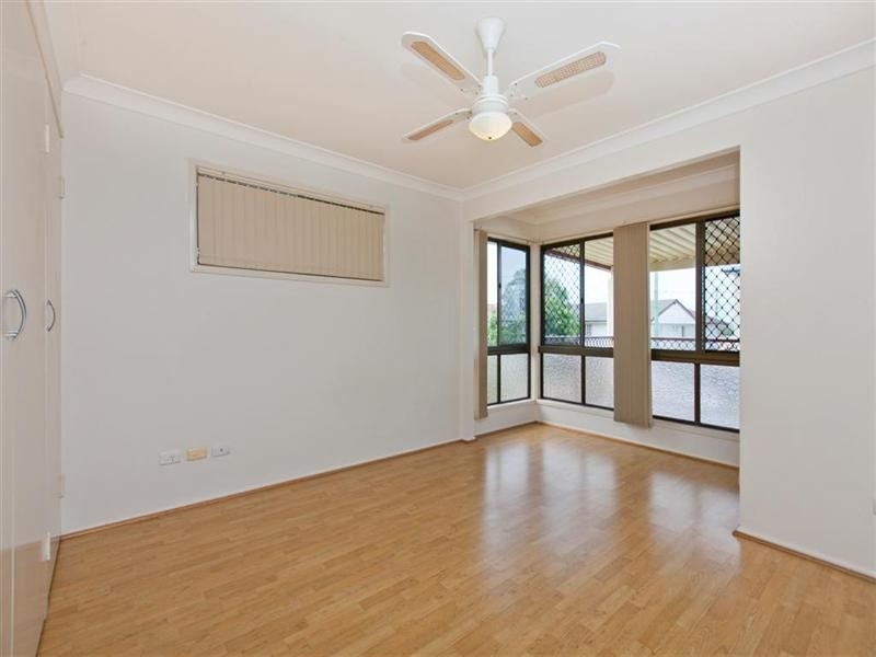 8 Price Avenue, Birkdale QLD 4159