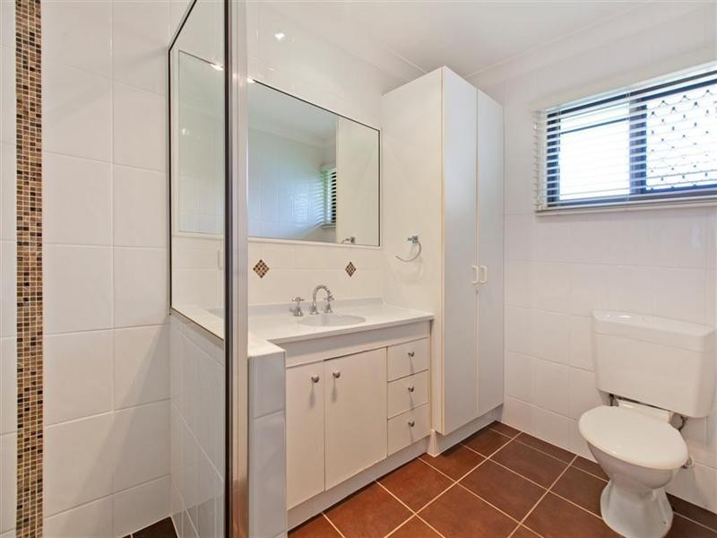8 Price Avenue, Birkdale QLD 4159
