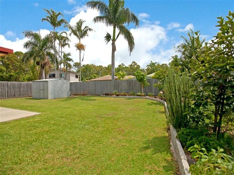 8 Price Avenue, Birkdale QLD 4159