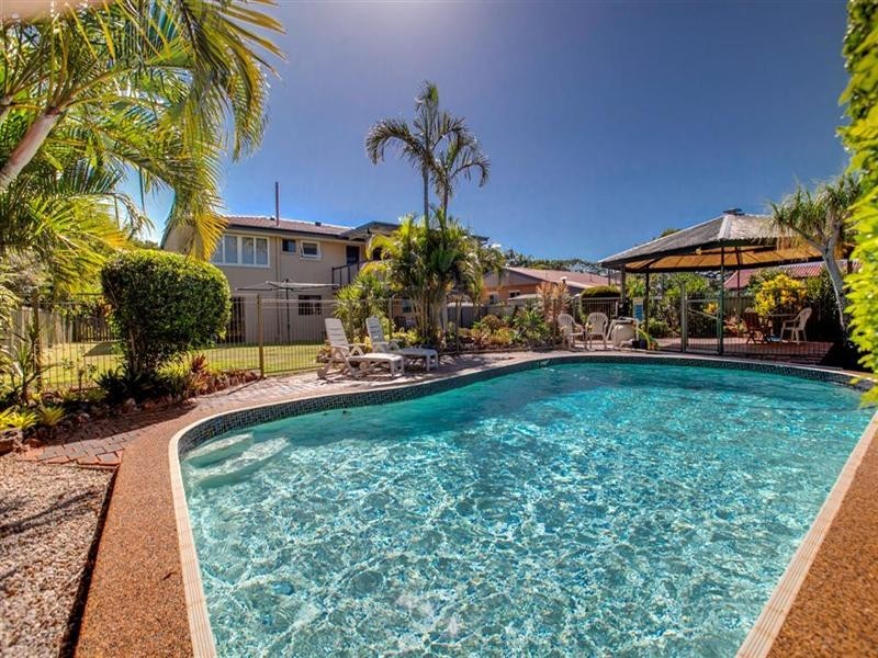 39-41 Thomas Street, Birkdale QLD 4159