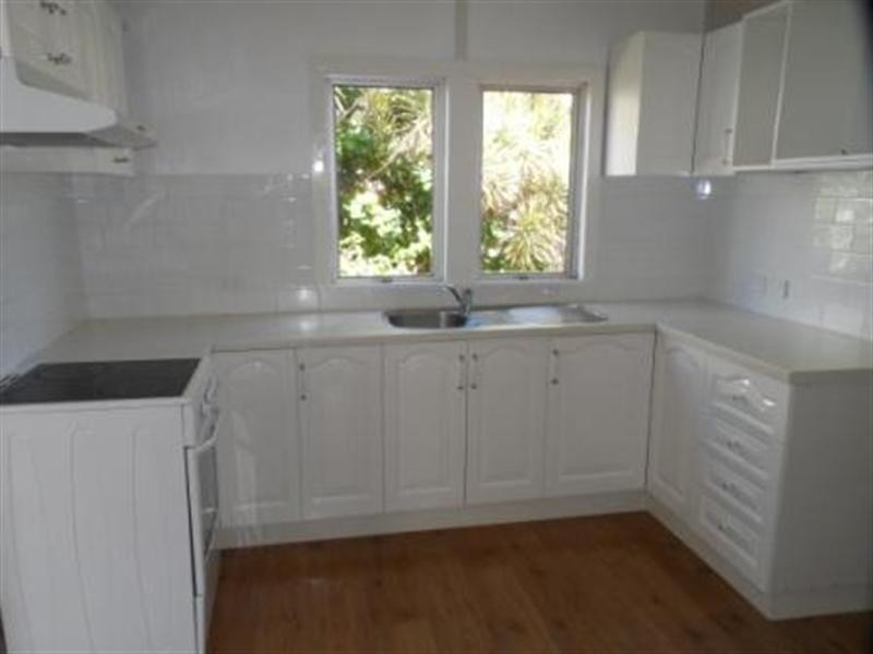 104 THOMAS Street, Birkdale QLD 4159