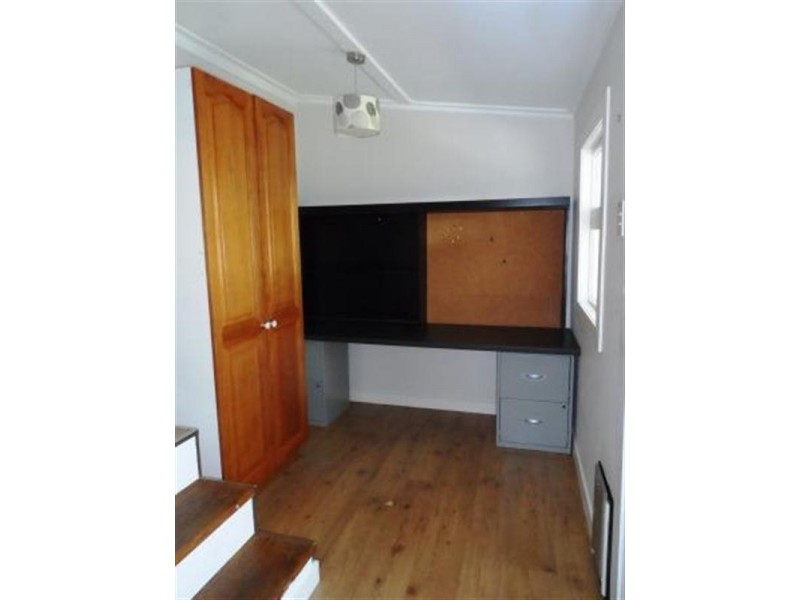 104 THOMAS Street, Birkdale QLD 4159