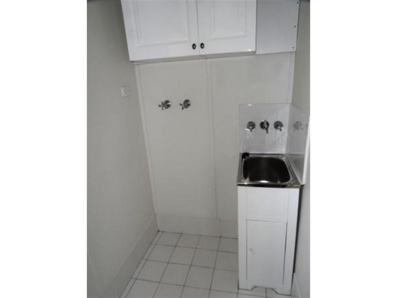 104 THOMAS Street, Birkdale QLD 4159