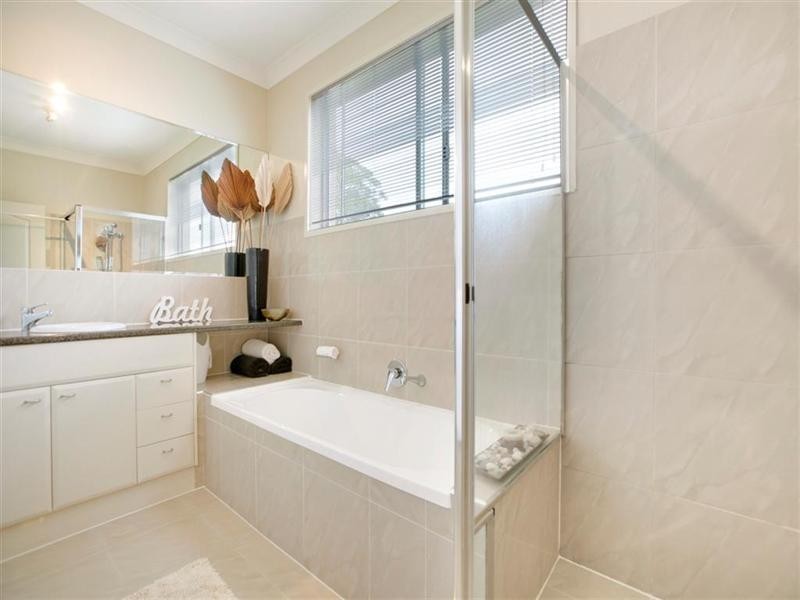 286 Queens Esplanade, Thorneside QLD 4158