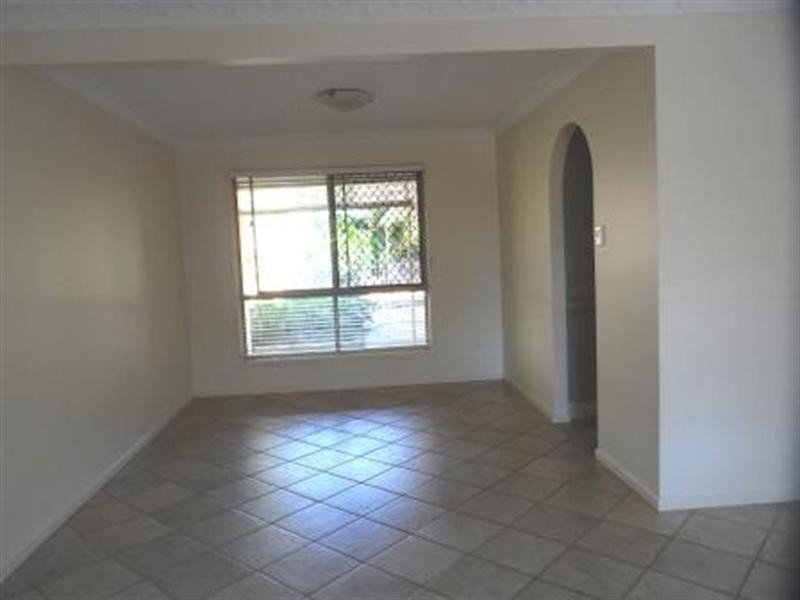 35 WREN Street, Birkdale QLD 4159