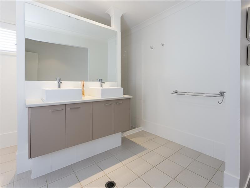 79 Thorneside Road, Thorneside QLD 4158