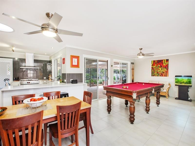 31 Whitehall Avenue, Birkdale QLD 4159