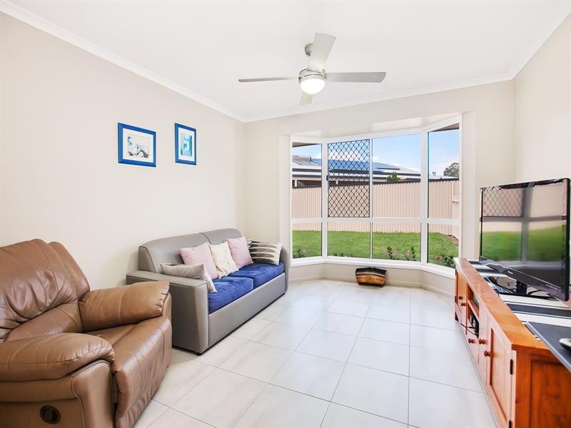 31 Whitehall Avenue, Birkdale QLD 4159