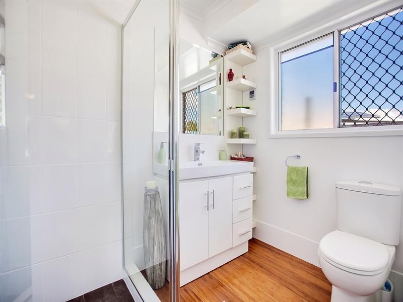 31 Whitehall Avenue, Birkdale QLD 4159