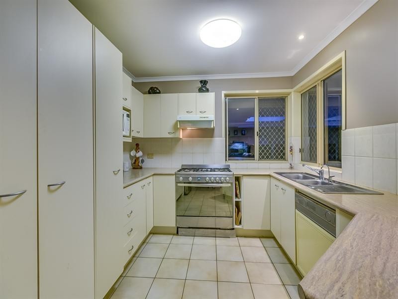28 Caledonian Crescent, Alexandra Hills QLD 4161