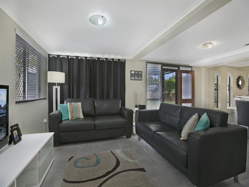 3 Spoonbill Street, Birkdale QLD 4159