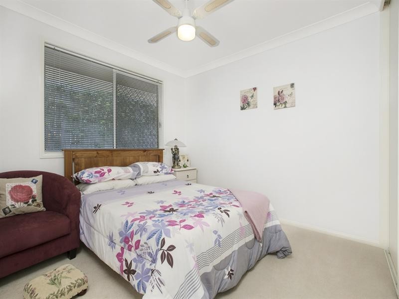 8 Spinnaker Circuit, Redland Bay QLD 4165