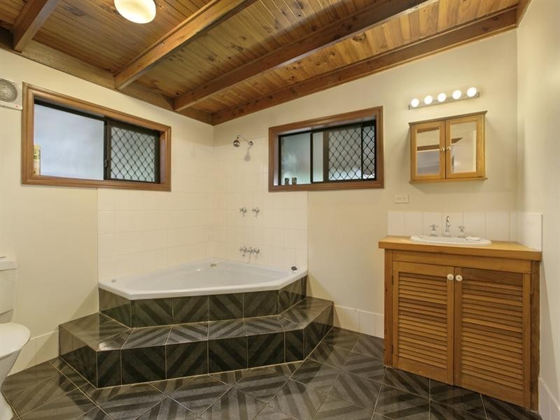 11 Stratford Court, Birkdale QLD 4159