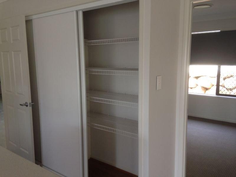 72 EMPEROR Drive, Redland Bay QLD 4165