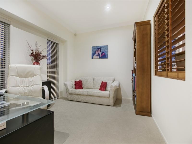 3 Farnham Street, Wellington Point QLD 4160