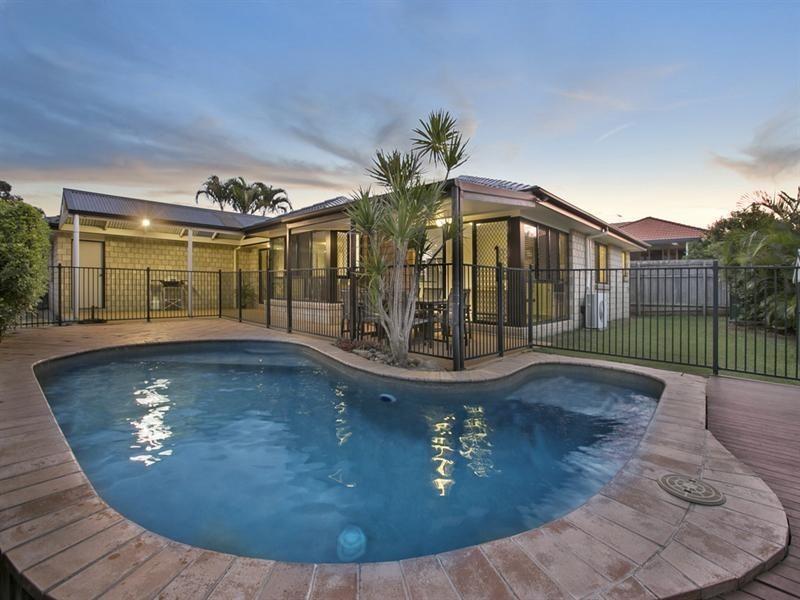 3 Victory Place, Birkdale QLD 4159