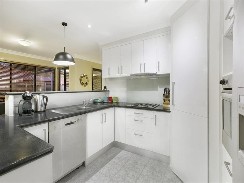 3 Victory Place, Birkdale QLD 4159