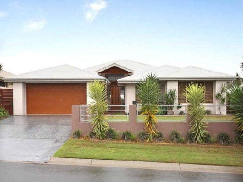 27 TRAFALGAR VALE Avenue, Wellington Point QLD 4160
