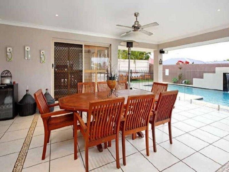 27 TRAFALGAR VALE Avenue, Wellington Point QLD 4160