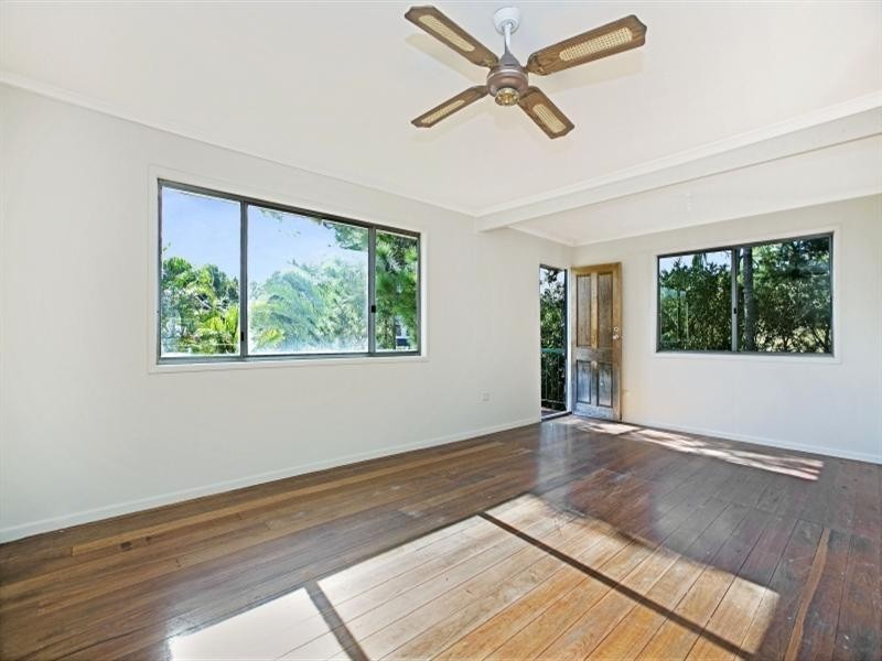 25 Currawong Drive, Birkdale QLD 4159