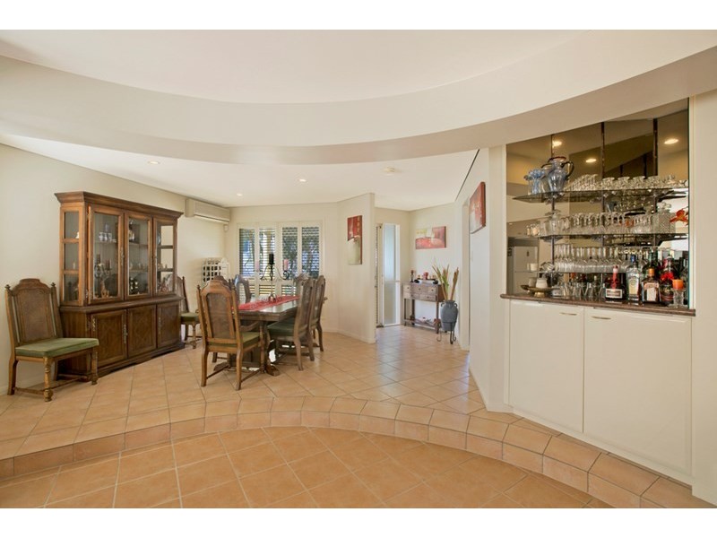 6/16 Commodore Drive, Birkdale QLD 4159