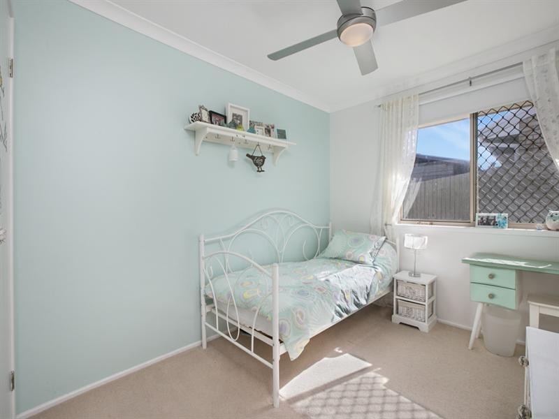 15 Ashwood Circuit, Birkdale QLD 4159