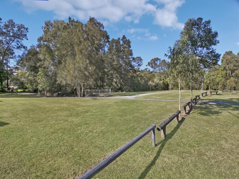 15 Ashwood Circuit, Birkdale QLD 4159
