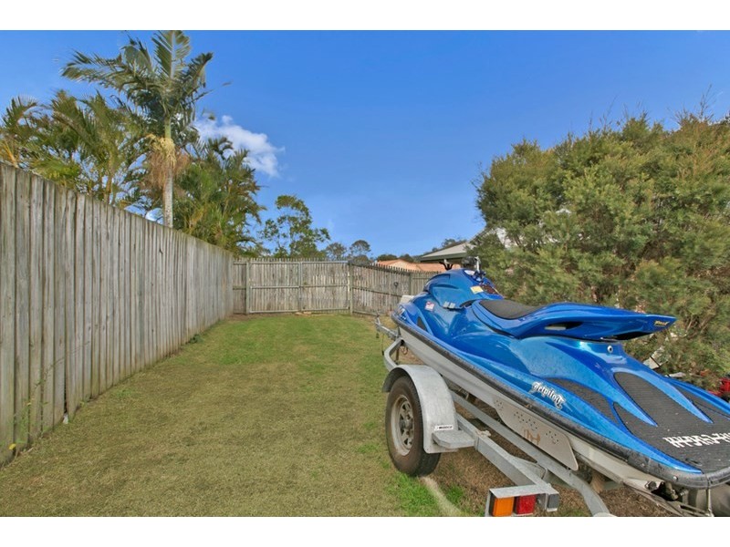 8 Ashwood Circuit, Birkdale QLD 4159