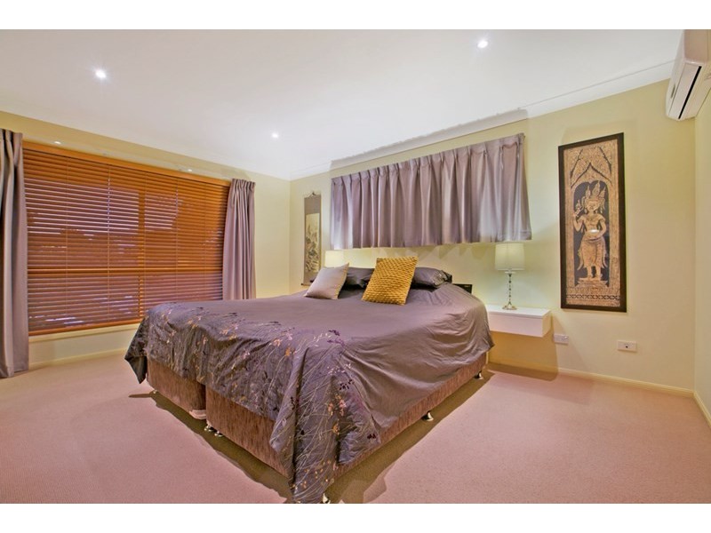 8 Seaside Close, Thorneside QLD 4158